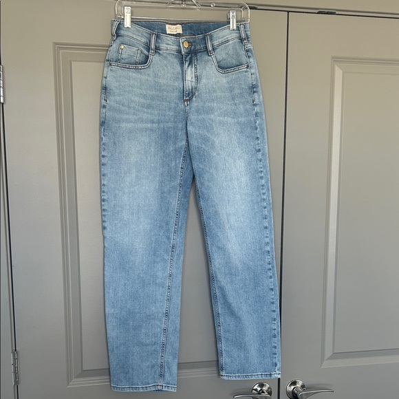 Pilcro Denim - Pilcro Mid Rise Straight Leg Jeans